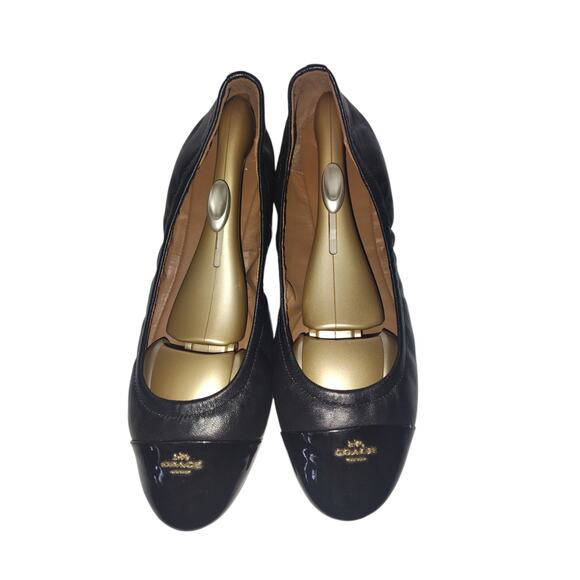 Coach ChelseaCap Toe Ballet Flats Black Gold Logo Slip On Shoes Womens 9.5 - Picture 2 of 7